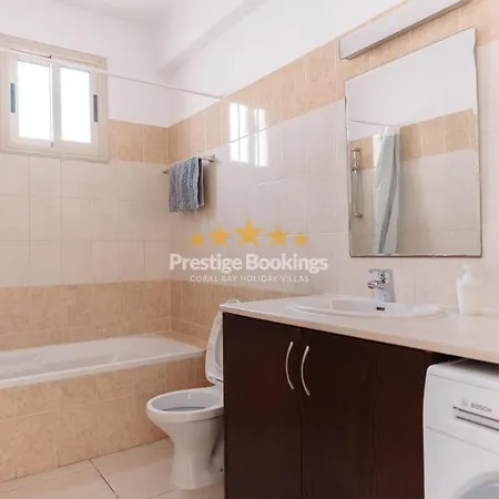 Villa Eframia Ena By Prestige Bookings Peyia