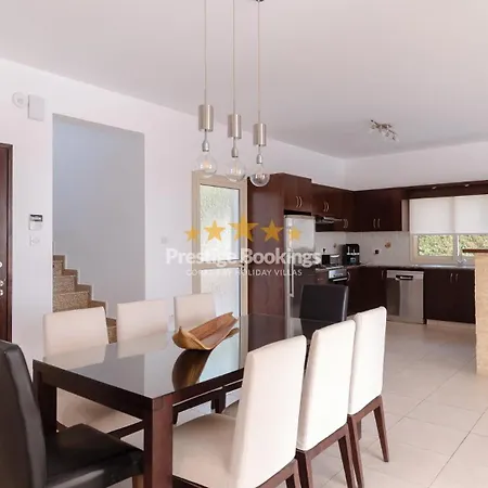 Eframia Ena By Prestige Bookings بييا