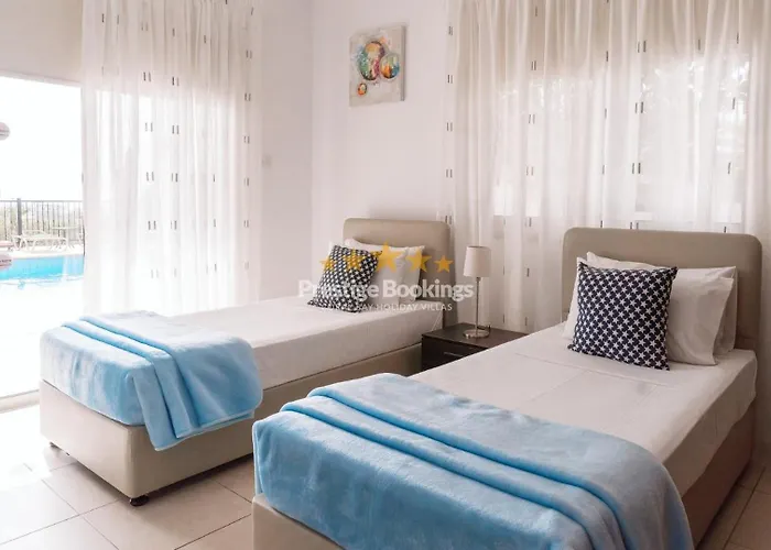 Eframia Ena By Prestige Bookings Pegeia