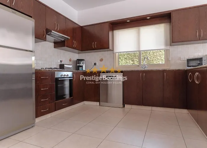 Eframia Ena By Prestige Bookings * Pegeia