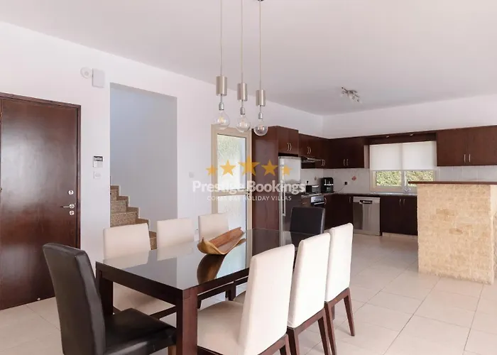 Eframia Ena By Prestige Bookings Péjia